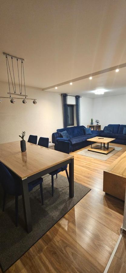 Betty Apartments Borik - Whole Ground Floor 罗维尼 外观 照片